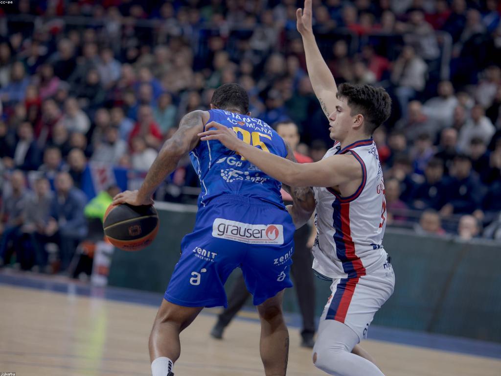 ប្រវត្តិជើងឈ្នះ: ការចាប់ផ្តើម និងការផ្សព្វផ្សាយ