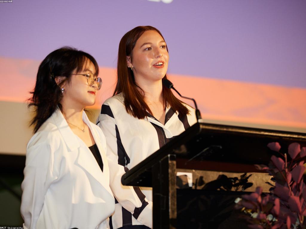 ប្រវត្តិជើងឈ្នះ: ការអភិវឌ្ឍន៍នៃជើងឈ្នះនៅក្នុងកីឡា